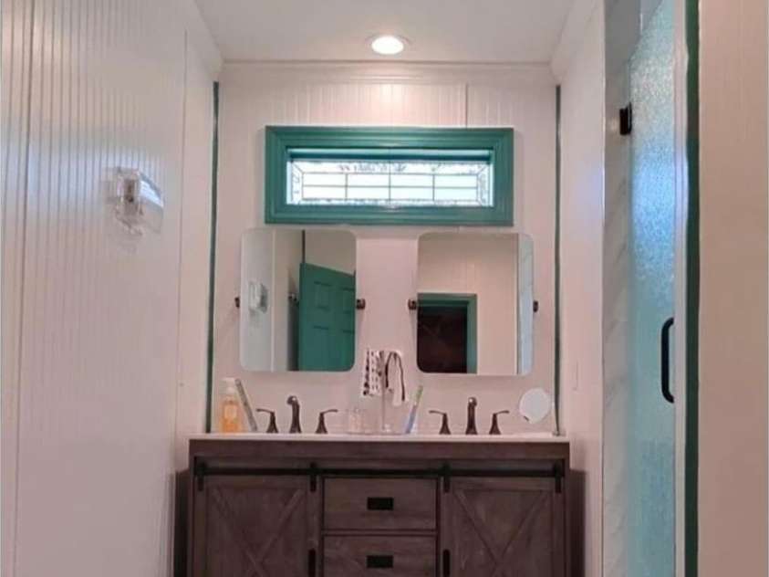 1104 old HWY 60 Highway, Wilkesboro, NC 28697.  MLS# CAR4176277, YatesRealty ID 11696. 