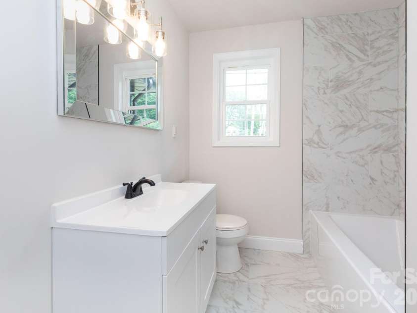 258 New Leicester Highway, Asheville, NC 28806.  MLS# CAR4381692, YatesRealty ID 11696. 
