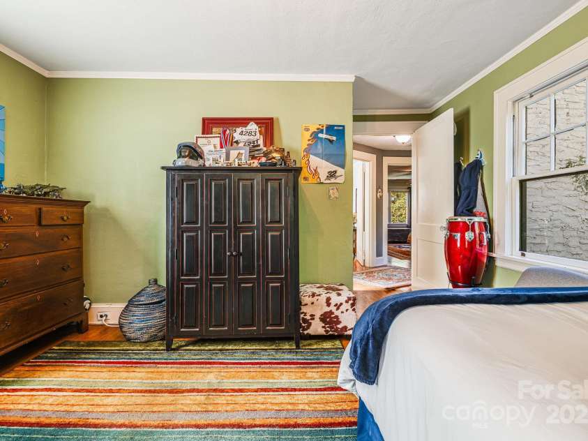 25 Normandy Road, Asheville, NC 28803.  MLS# CAR4313444, YatesRealty ID 11697. 