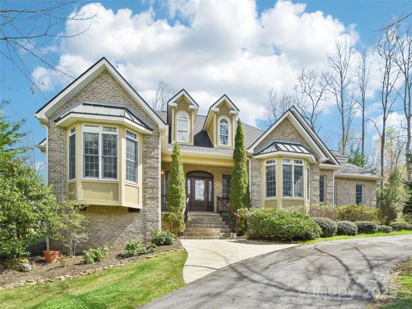 199 Judson Ridge Road, Arden, NC 28704.  MLS# CAR4205544, YatesRealty ID 11698. 