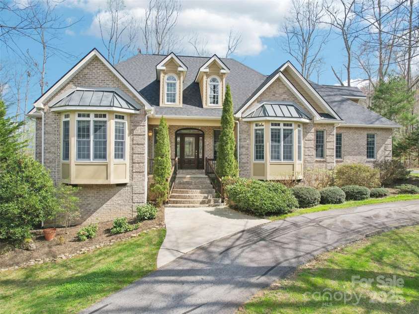 199 Judson Ridge Road, Arden, NC 28704.  MLS# CAR4205544, YatesRealty ID 11698. 