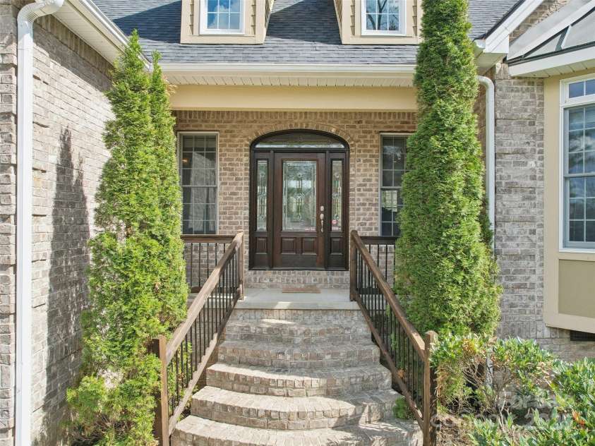 199 Judson Ridge Road, Arden, NC 28704.  MLS# CAR4205544, YatesRealty ID 11698. 