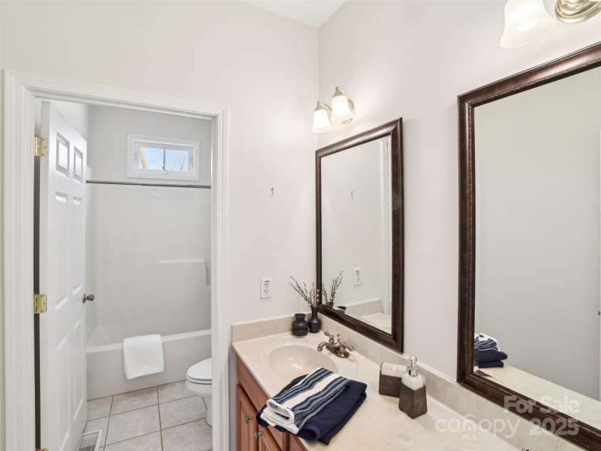 199 Judson Ridge Road, Arden, NC 28704.  MLS# CAR4205544, YatesRealty ID 11698. 