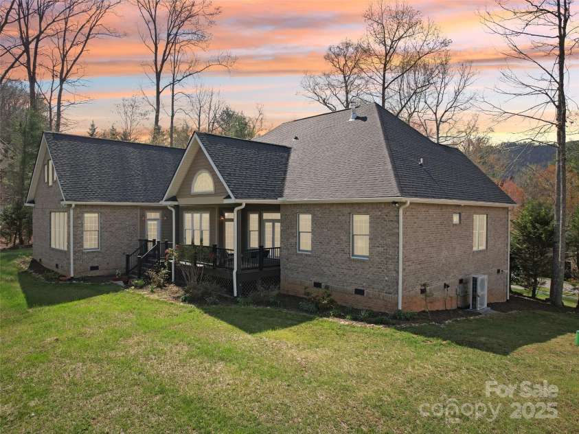 199 Judson Ridge Road, Arden, NC 28704.  MLS# CAR4205544, YatesRealty ID 11698. 