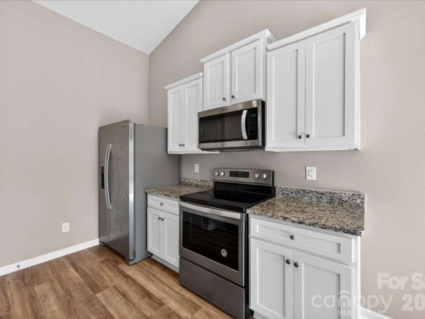 4322 One Mile Way, Charlotte, NC 28215.  MLS# CAR4367443, YatesRealty ID 11698. 