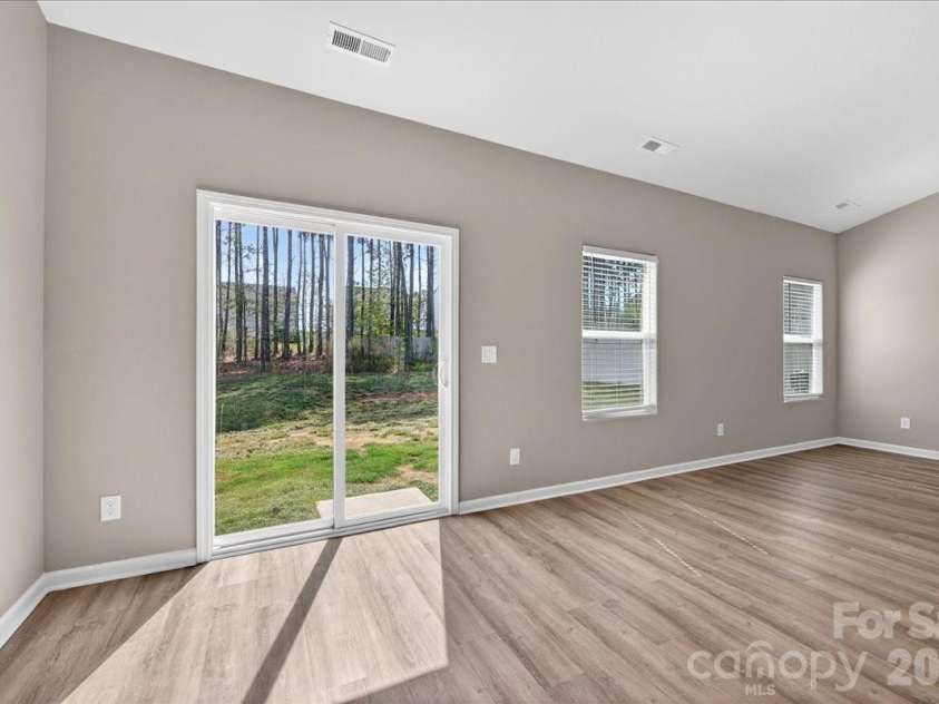 4322 One Mile Way, Charlotte, NC 28215.  MLS# CAR4367443, YatesRealty ID 11698. 