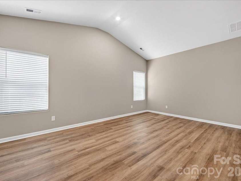 4322 One Mile Way, Charlotte, NC 28215.  MLS# CAR4367443, YatesRealty ID 11698. 
