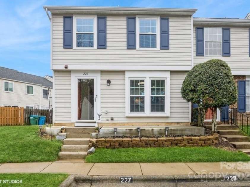 227 Water Oak Drive, Pineville, NC 28134.  MLS# CAR4220933, YatesRealty ID 1170. 