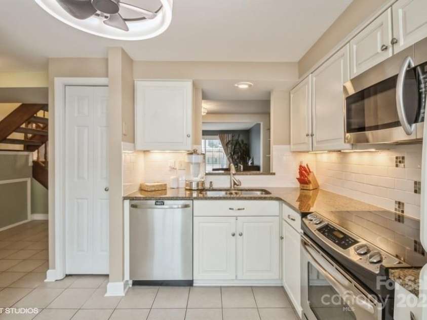 227 Water Oak Drive, Pineville, NC 28134.  MLS# CAR4220933, YatesRealty ID 1170. 