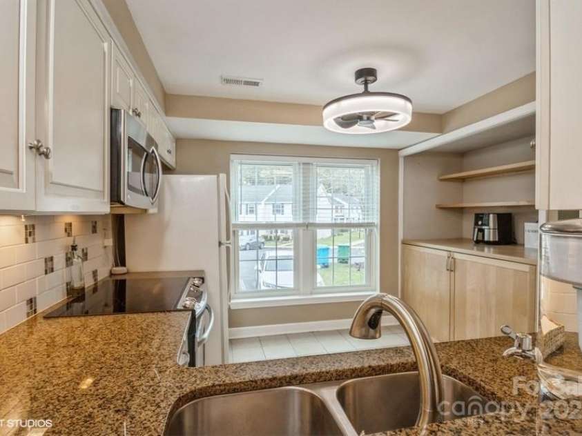 227 Water Oak Drive, Pineville, NC 28134.  MLS# CAR4220933, YatesRealty ID 1170. 