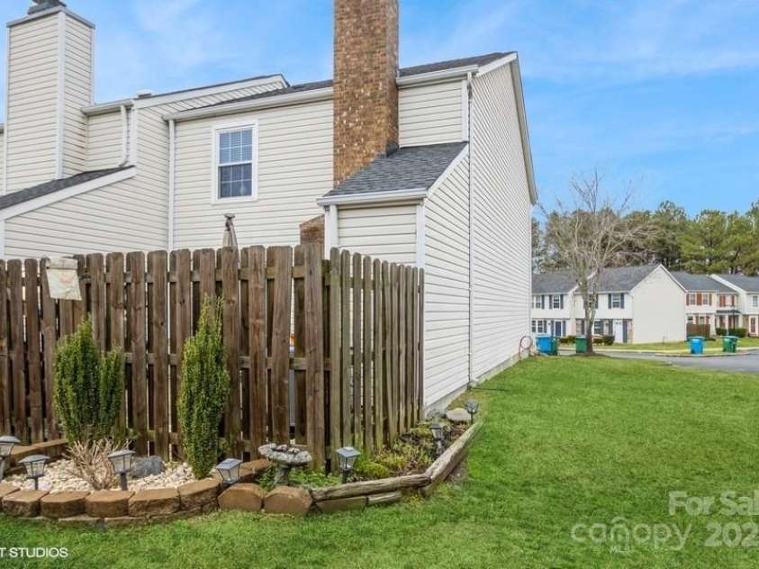 227 Water Oak Drive, Pineville, NC 28134.  MLS# CAR4220933, YatesRealty ID 1170. 