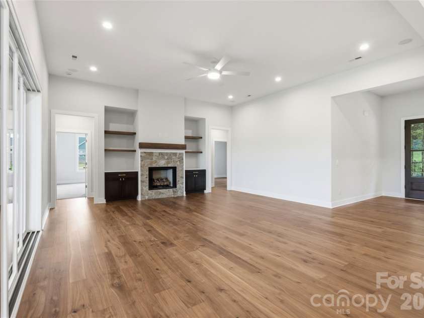 363 New Salem Road, Statesville, NC 28625.  MLS# CAR4401083, YatesRealty ID 1170. 