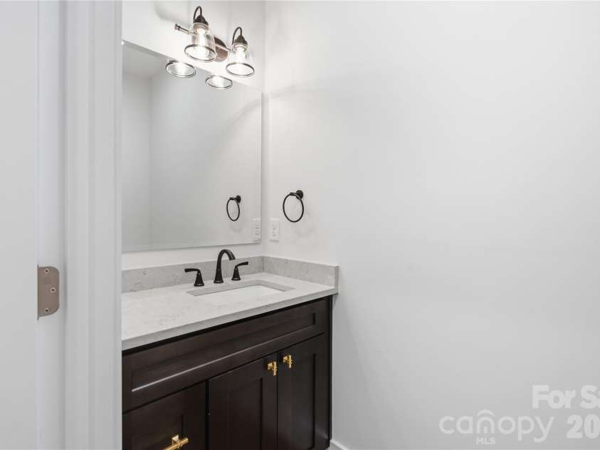 363 New Salem Road, Statesville, NC 28625.  MLS# CAR4401083, YatesRealty ID 1170. 