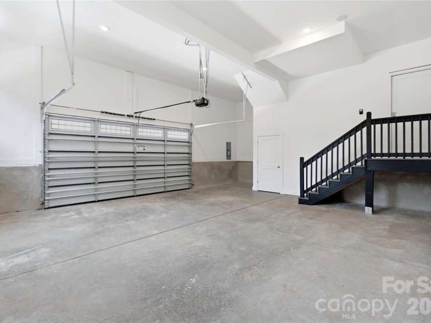 363 New Salem Road, Statesville, NC 28625.  MLS# CAR4401083, YatesRealty ID 1170. 