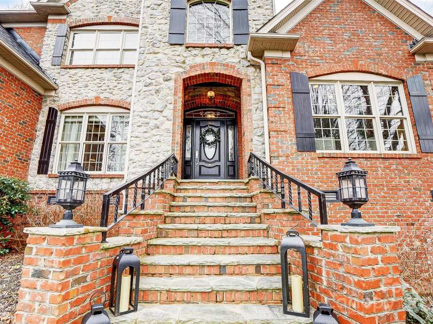 252 Bay Shore Loop, Mooresville, NC 28117.  MLS# CAR4218502, YatesRealty ID 11700. Entrance