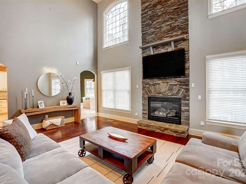252 Bay Shore Loop, Mooresville, NC 28117.  MLS# CAR4218502, YatesRealty ID 11700. Great Room