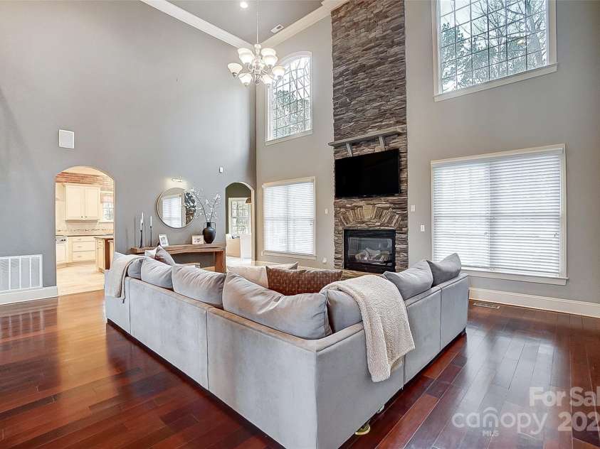 252 Bay Shore Loop, Mooresville, NC 28117.  MLS# CAR4218502, YatesRealty ID 11700. Great Room