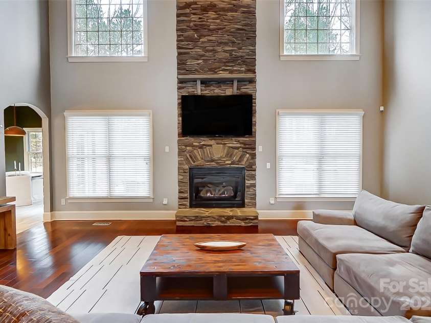 252 Bay Shore Loop, Mooresville, NC 28117.  MLS# CAR4218502, YatesRealty ID 11700. Great Room