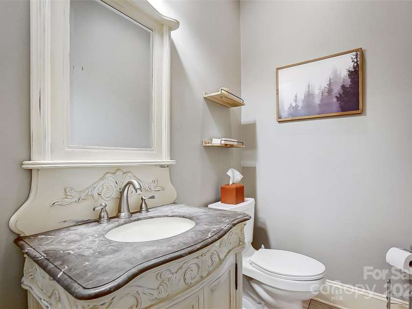 252 Bay Shore Loop, Mooresville, NC 28117.  MLS# CAR4218502, YatesRealty ID 11700. Half Bath