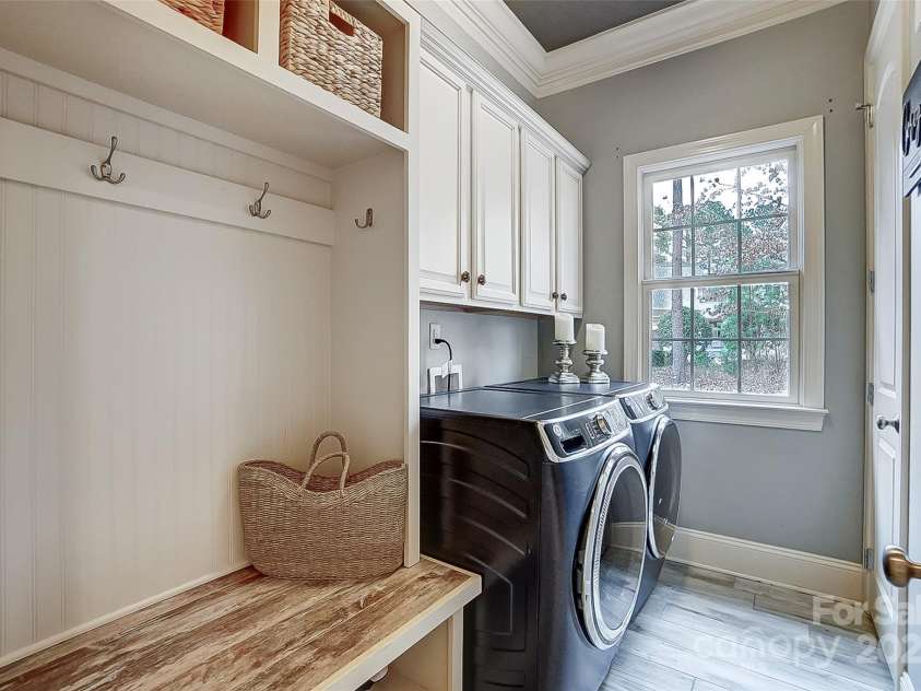 252 Bay Shore Loop, Mooresville, NC 28117.  MLS# CAR4218502, YatesRealty ID 11700. Laundry Room