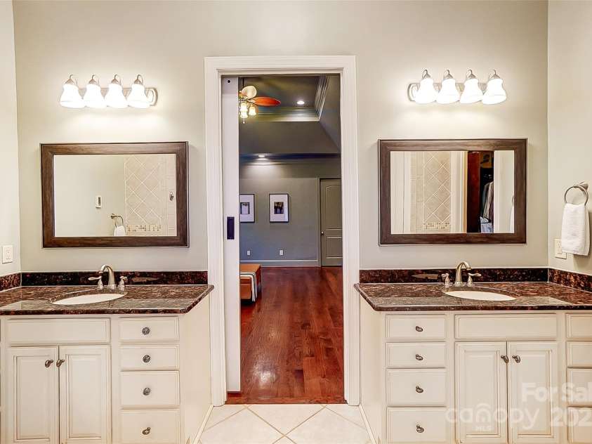 252 Bay Shore Loop, Mooresville, NC 28117.  MLS# CAR4218502, YatesRealty ID 11700. Owner's Bathroom