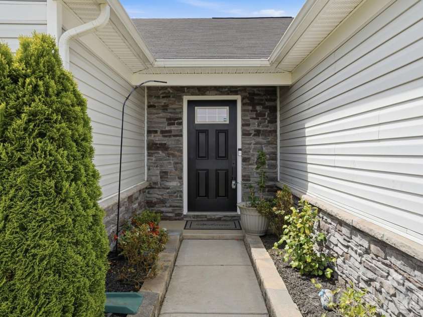 4281 Stream Dale Circle, Concord, NC 28027.  MLS# CAR4365978, YatesRealty ID 11700. 