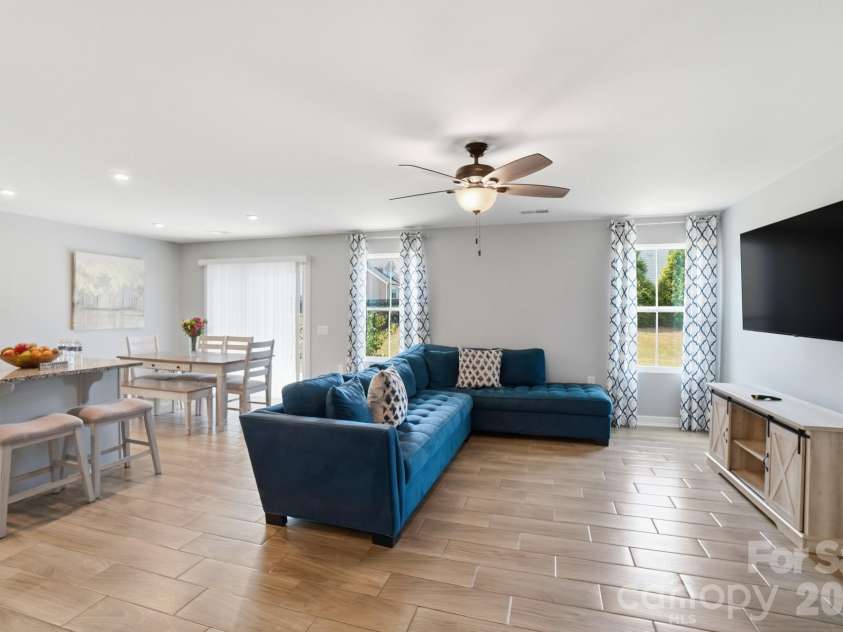 4281 Stream Dale Circle, Concord, NC 28027.  MLS# CAR4365978, YatesRealty ID 11700. 