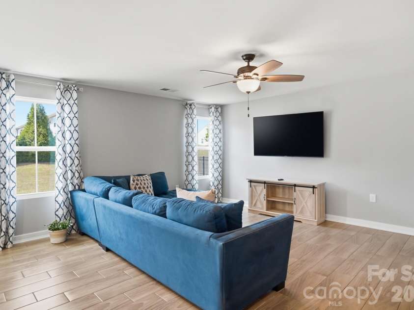 4281 Stream Dale Circle, Concord, NC 28027.  MLS# CAR4365978, YatesRealty ID 11700. 