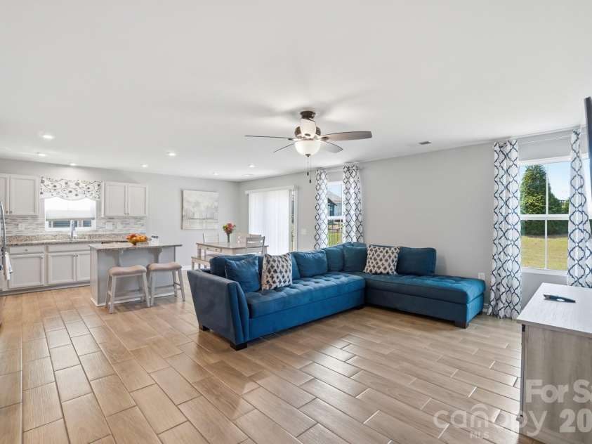 4281 Stream Dale Circle, Concord, NC 28027.  MLS# CAR4365978, YatesRealty ID 11700. 