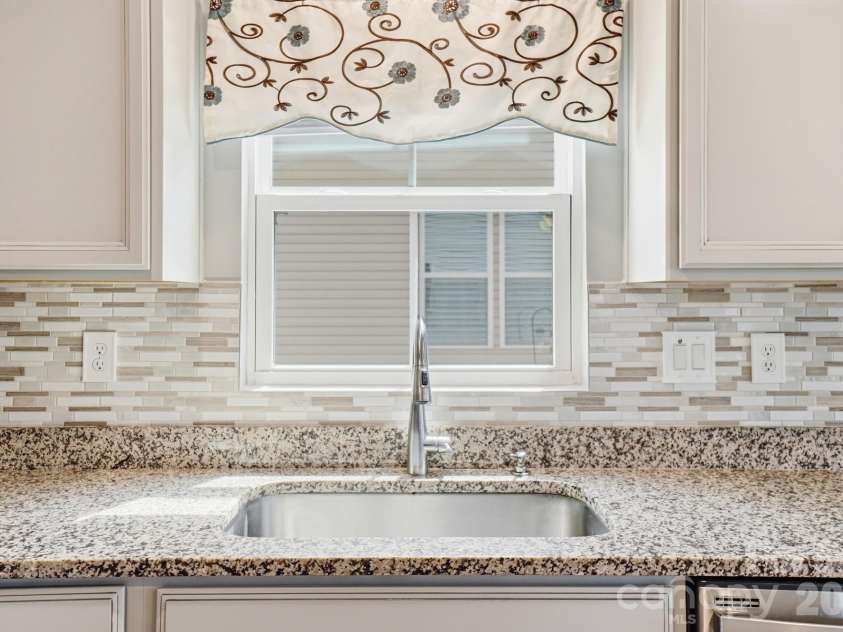4281 Stream Dale Circle, Concord, NC 28027.  MLS# CAR4365978, YatesRealty ID 11700. 