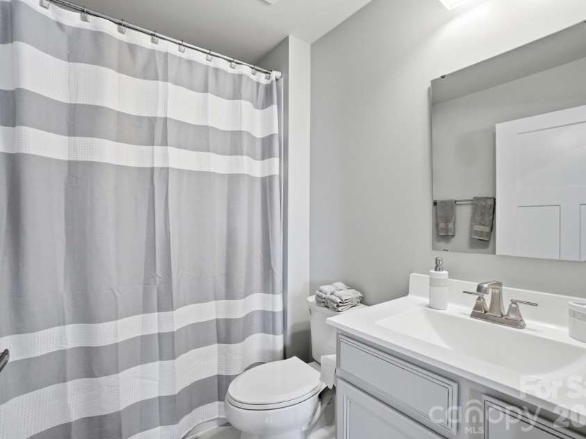 4281 Stream Dale Circle, Concord, NC 28027.  MLS# CAR4365978, YatesRealty ID 11700. 
