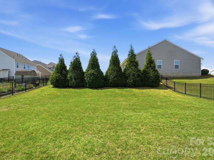 4281 Stream Dale Circle, Concord, NC 28027.  MLS# CAR4365978, YatesRealty ID 11700. 