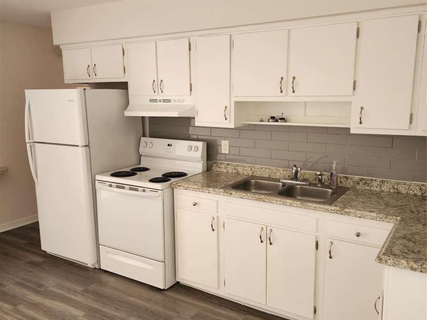 601 Camrose Drive, Charlotte, NC 28215.  MLS# CAR4344907, YatesRealty ID 11701. 