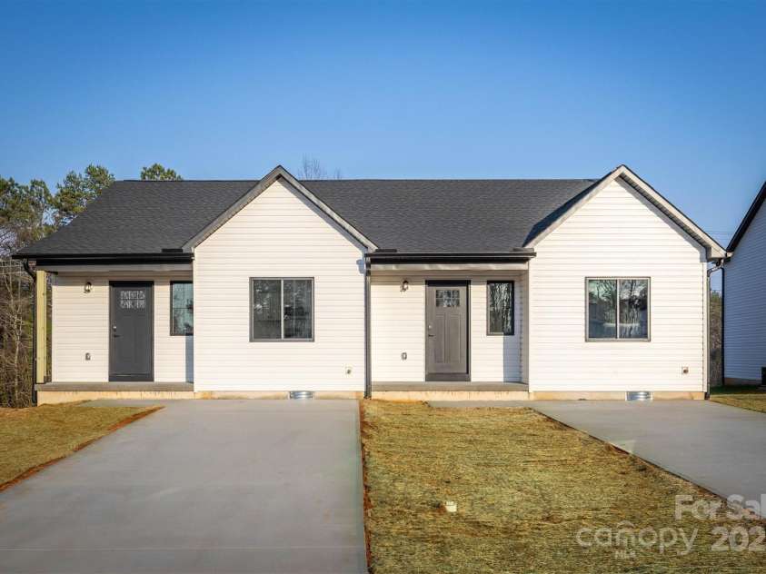 1267 Margaret Street, Valdese, NC 28690.  MLS# CAR4238623, YatesRealty ID 11702. 
