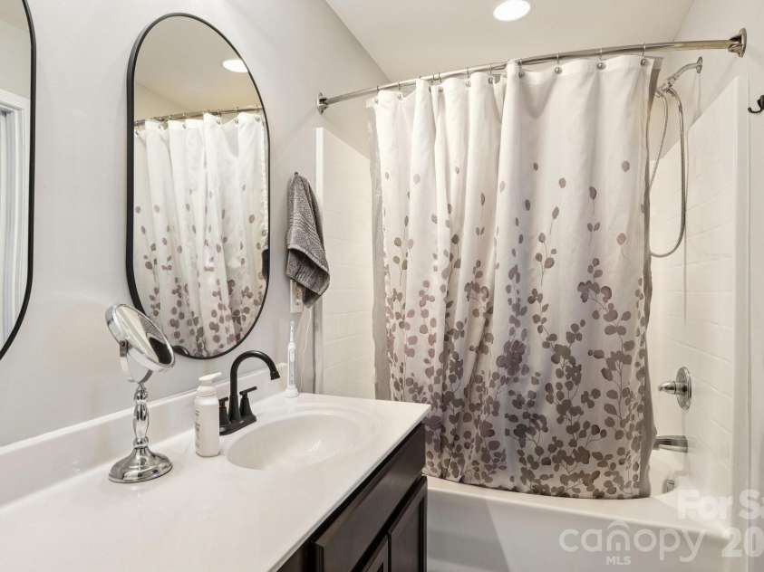 209 Halton Crossing Drive, Concord, NC 28027.  MLS# CAR4339937, YatesRealty ID 11702. 