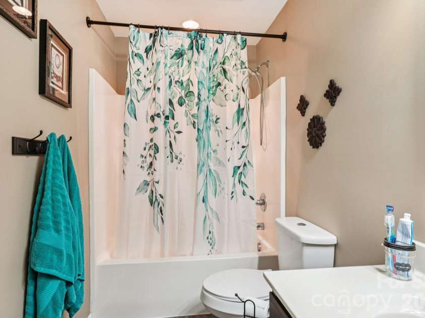 209 Halton Crossing Drive, Concord, NC 28027.  MLS# CAR4339937, YatesRealty ID 11702. 