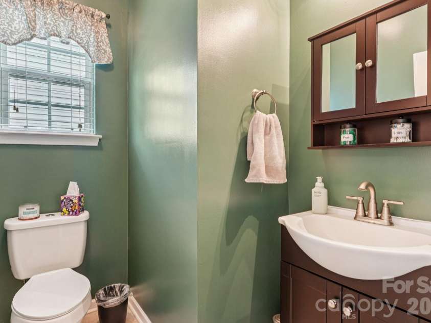 209 Halton Crossing Drive, Concord, NC 28027.  MLS# CAR4339937, YatesRealty ID 11702. 