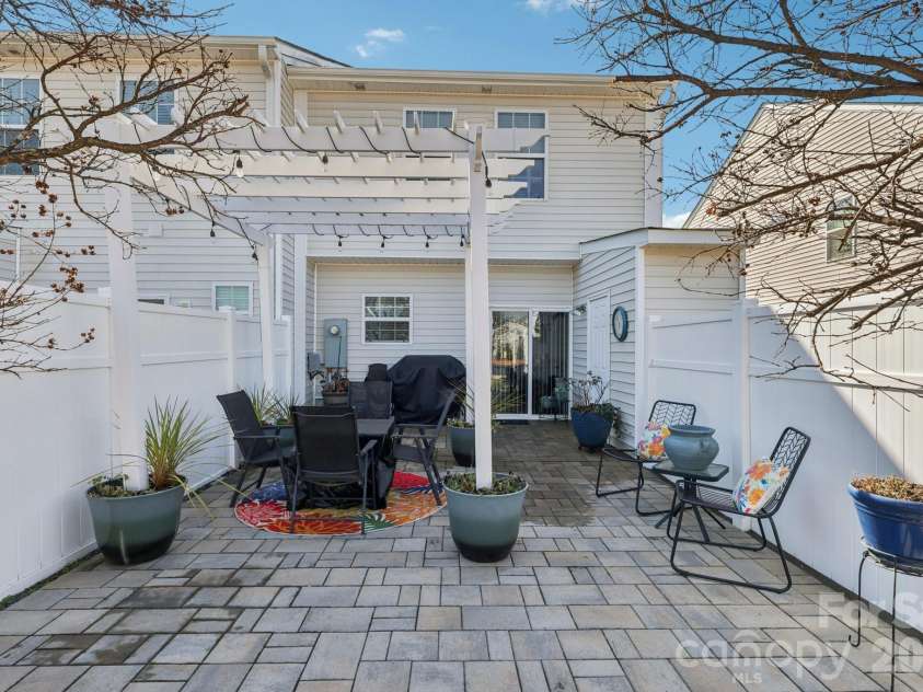 209 Halton Crossing Drive, Concord, NC 28027.  MLS# CAR4339937, YatesRealty ID 11702. 