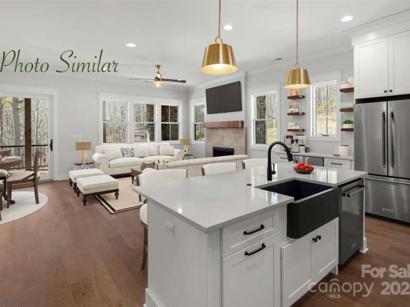 58 Chimney Chase Trail, Hendersonville, NC 28739.  MLS# CAR4239599, YatesRealty ID 11704. 
