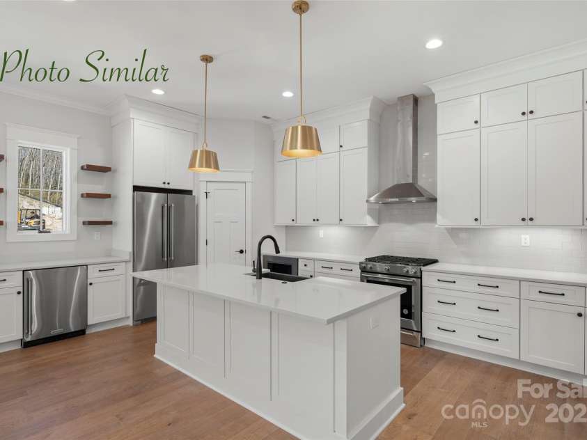 58 Chimney Chase Trail, Hendersonville, NC 28739.  MLS# CAR4239599, YatesRealty ID 11704. 