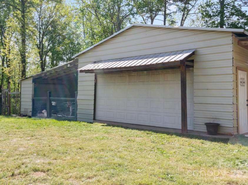 4107 Sandy Plains Road, Tryon, NC 28782.  MLS# CAR4250079, YatesRealty ID 11706. 