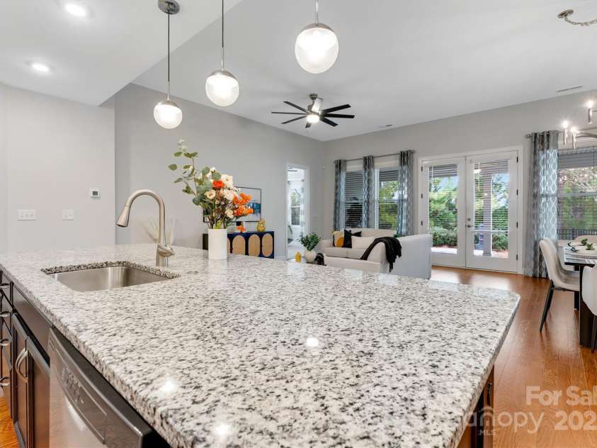 8210 Festival Way, Charlotte, NC 28215.  MLS# CAR4324351, YatesRealty ID 11707. 