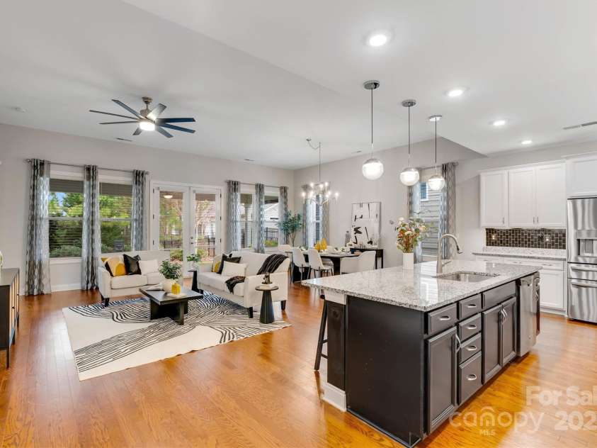 8210 Festival Way, Charlotte, NC 28215.  MLS# CAR4324351, YatesRealty ID 11707. Seamless open layout perfect for everyday living and hosting guests.