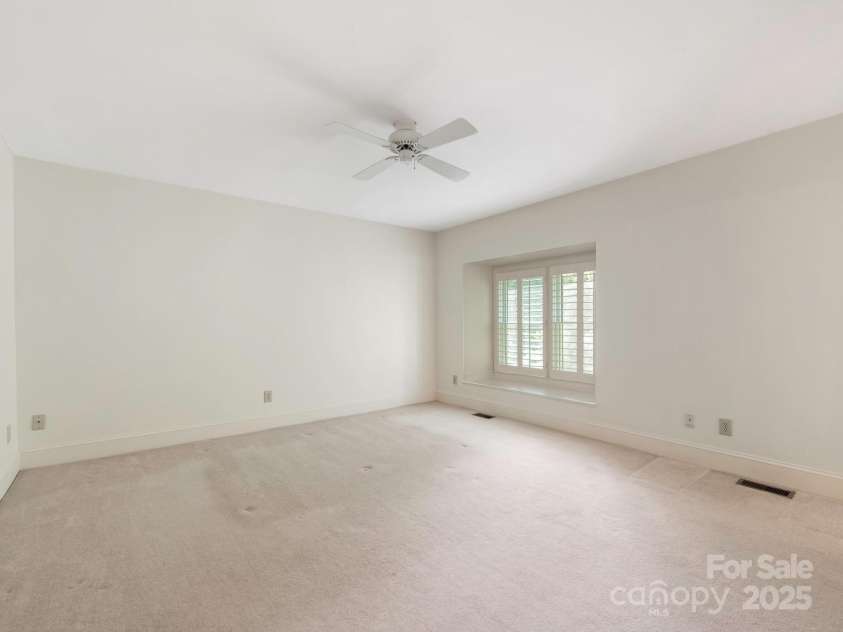 232 Perrin Place, Charlotte, NC 28207.  MLS# CAR4252368, YatesRealty ID 11708. Bedroom 3