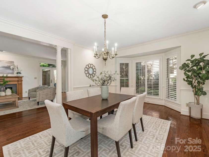 232 Perrin Place, Charlotte, NC 28207.  MLS# CAR4252368, YatesRealty ID 11708. Dining Room