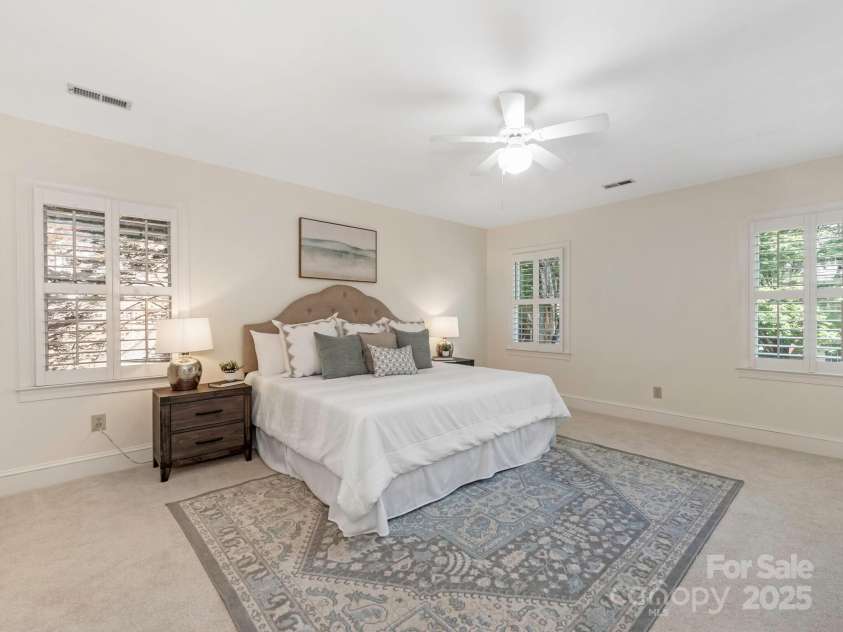 232 Perrin Place, Charlotte, NC 28207.  MLS# CAR4252368, YatesRealty ID 11708. Primary Bedroom
