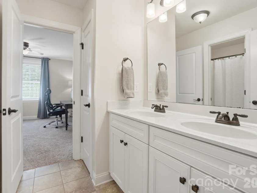 727 Misty Arbor Ford, Clover, SC 29710.  MLS# CAR4369395, YatesRealty ID 11709. 