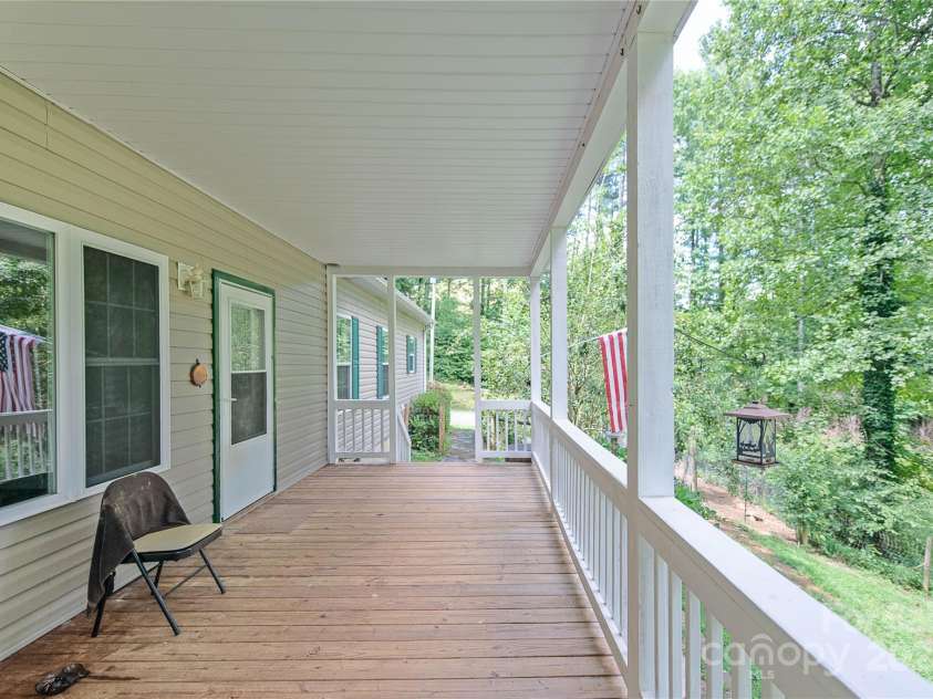124 Wilds Branch Road, Marshall, NC 28753.  MLS# CAR4152556, YatesRealty ID 11710. 