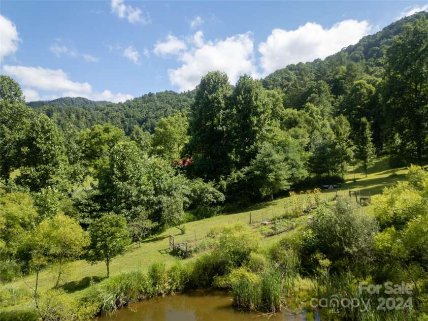 124 Wilds Branch Road, Marshall, NC 28753.  MLS# CAR4152556, YatesRealty ID 11710. 