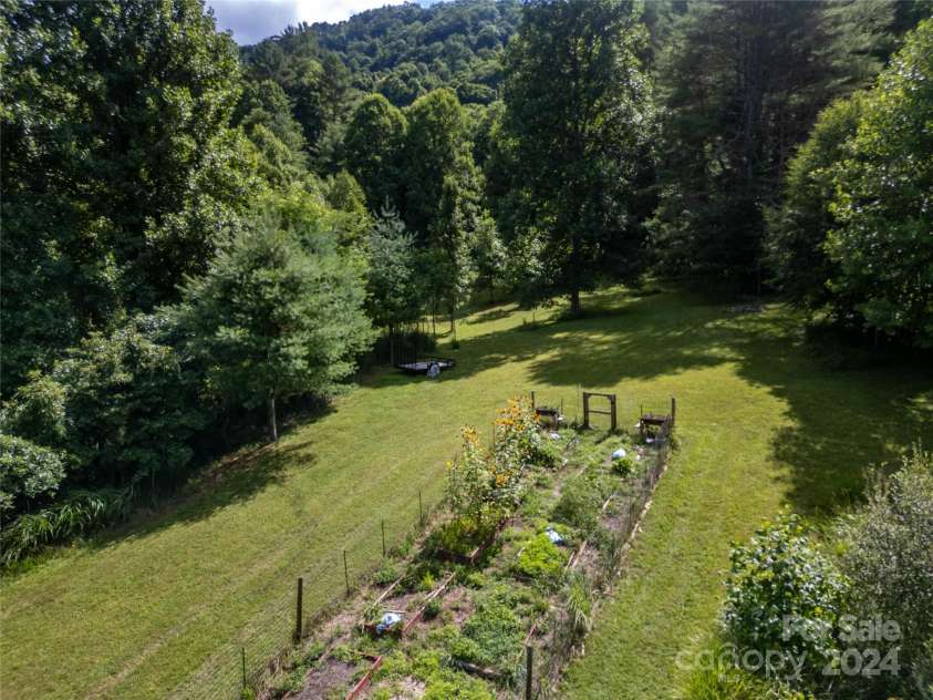 124 Wilds Branch Road, Marshall, NC 28753.  MLS# CAR4152556, YatesRealty ID 11710. 